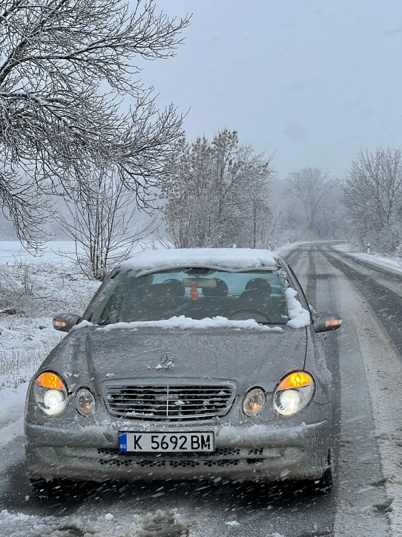 Mercedes-Benz E 220  - изображение 3