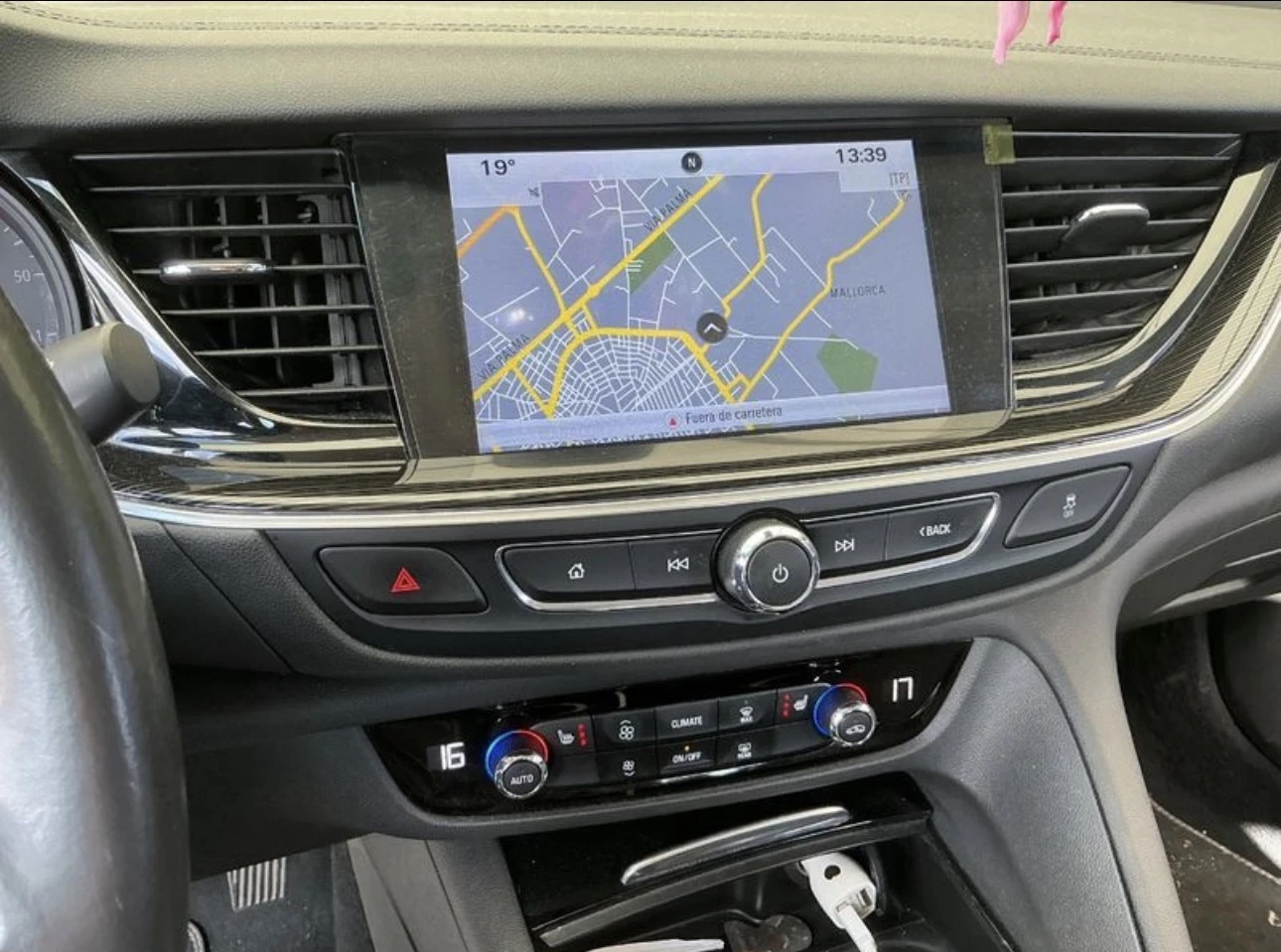 Opel Insignia 2.0 CDTI Innovation | Grand Sport | Кожа | Navi, снимка 8 - Автомобили и джипове - 53893010