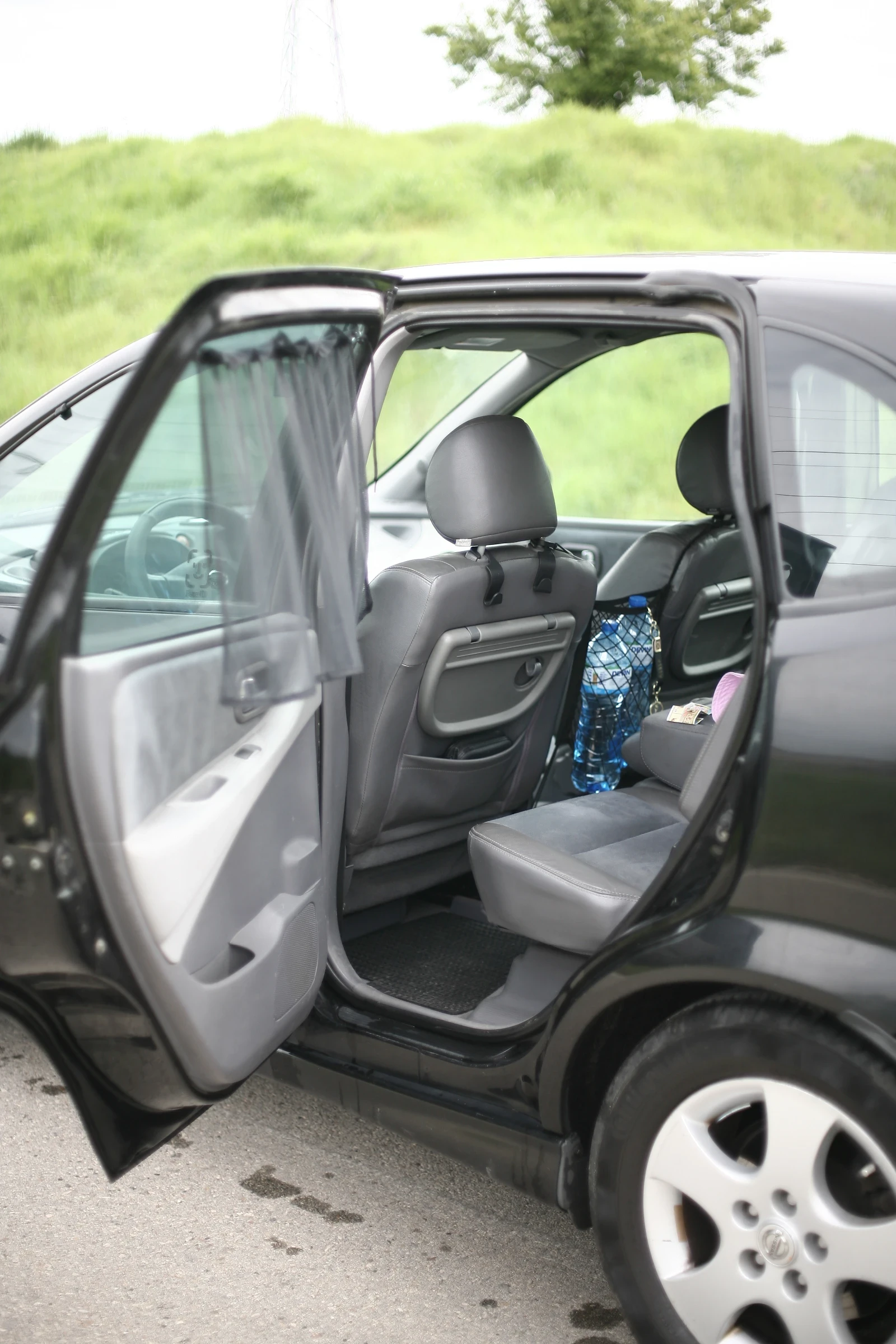 Nissan Almera tino, снимка 10 - Автомобили и джипове - 54376742