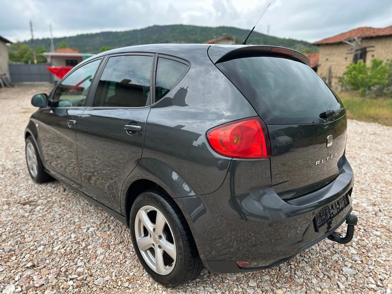 Seat Altea 1.6 TDI 90кс. Common rail, снимка 8 - Автомобили и джипове - 54490468