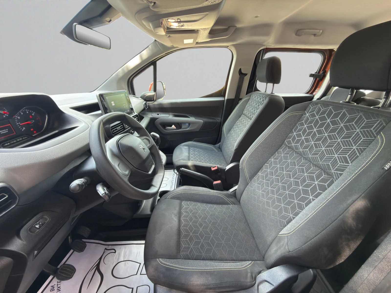 Peugeot Rifter 1.5 HDI 100 BVM5, снимка 10 - Автомобили и джипове - 54718399