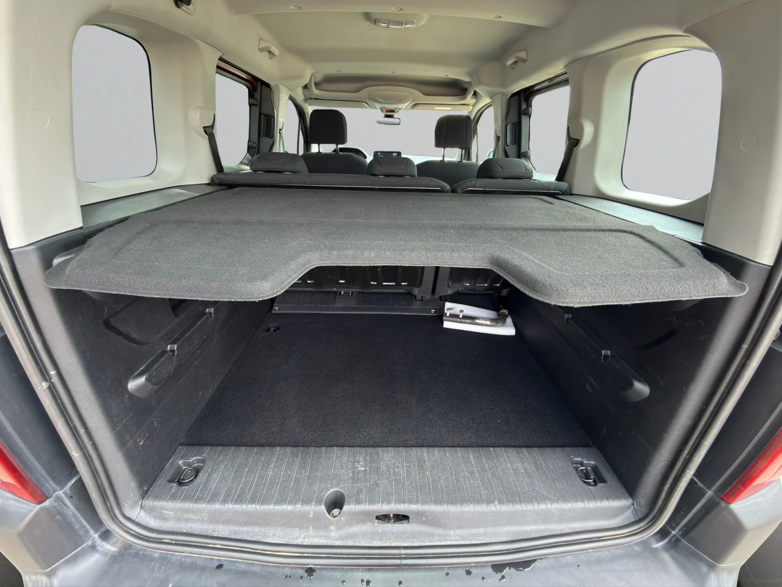 Peugeot Rifter 1.5 HDI 100 BVM5, снимка 13 - Автомобили и джипове - 54718399