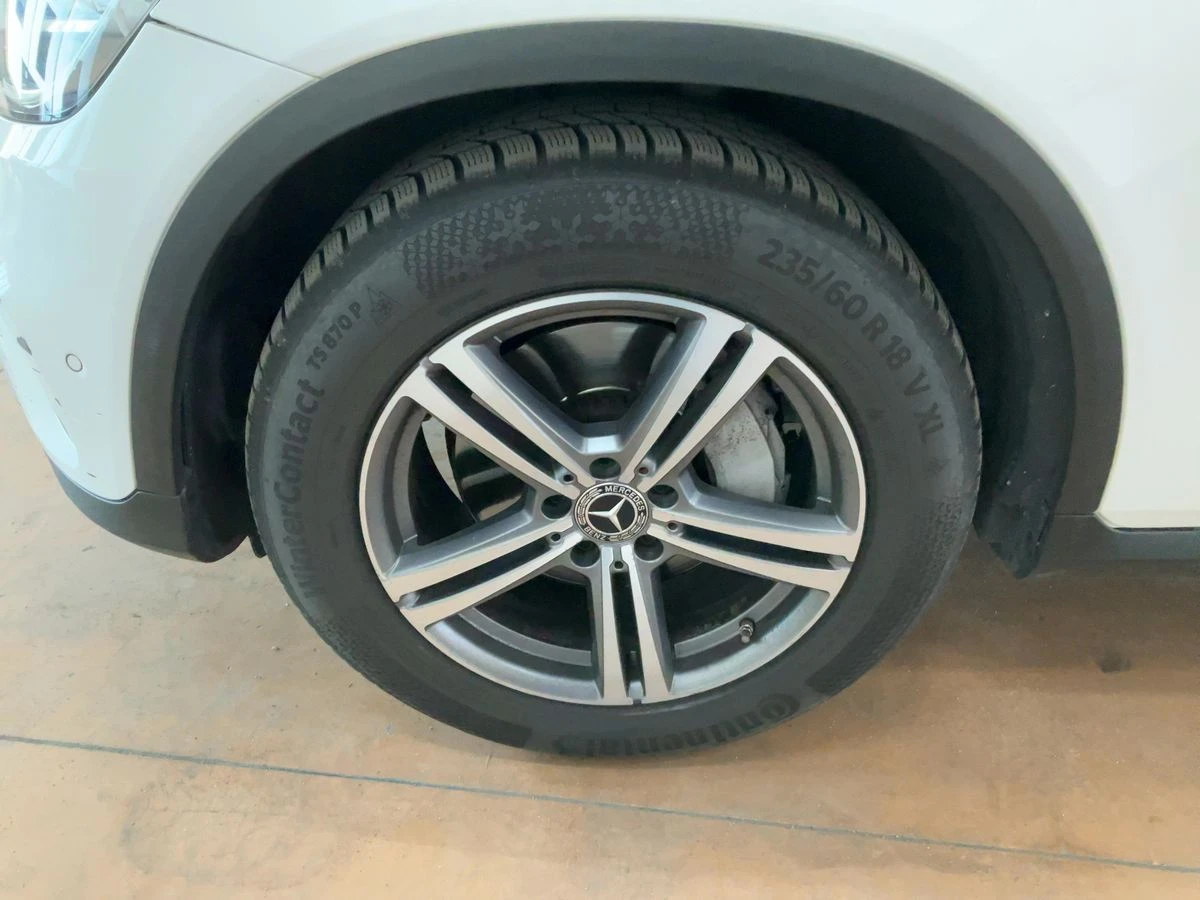 Mercedes-Benz GLC 200 d* FACELIFT* Sport, снимка 15 - Автомобили и джипове - 54724909
