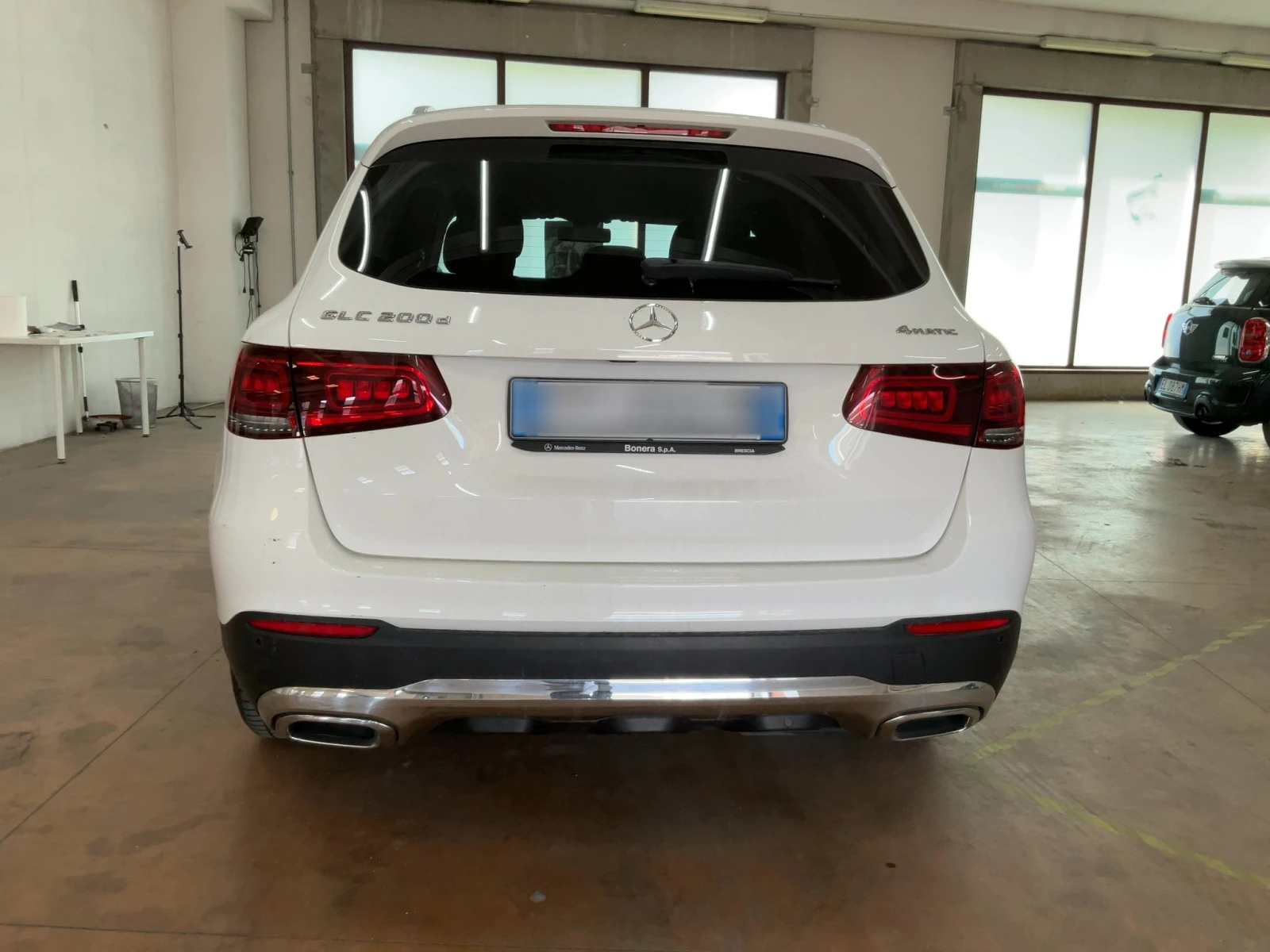 Mercedes-Benz GLC 200 d* FACELIFT* Sport, снимка 13 - Автомобили и джипове - 54724909