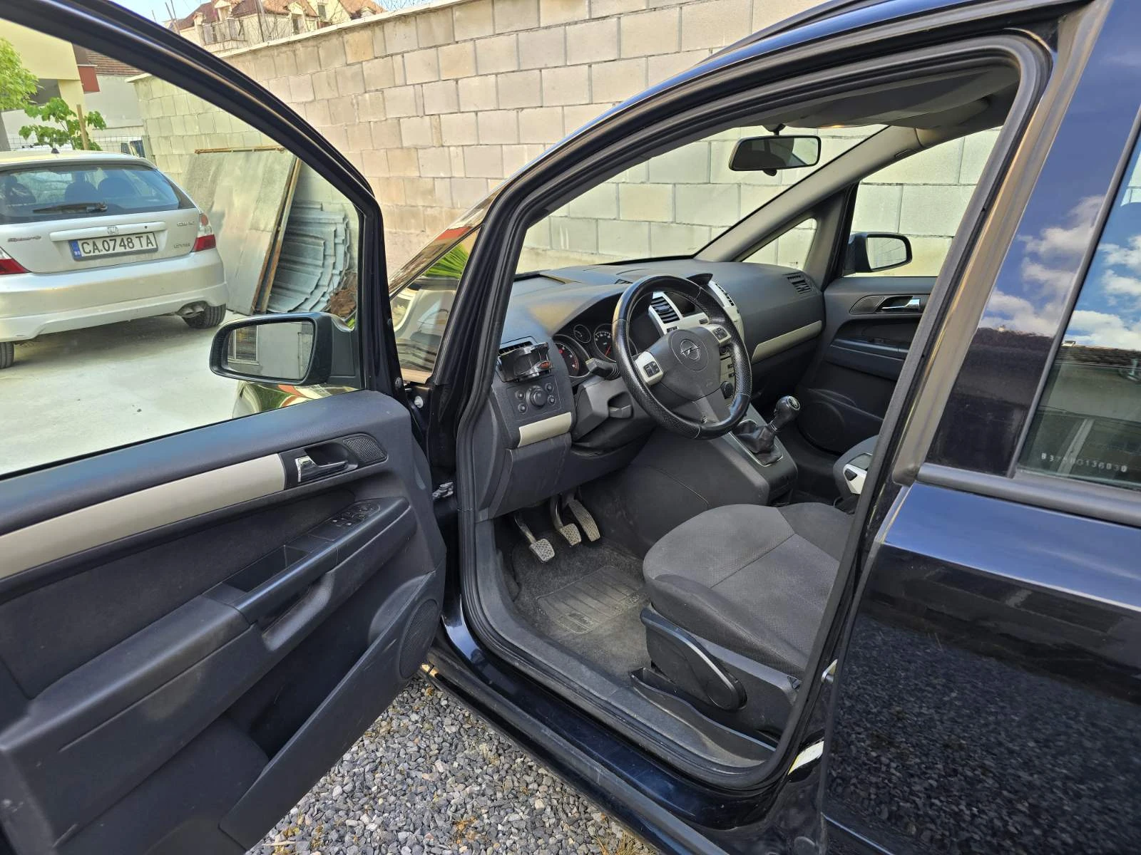 Opel Zafira 1.7 cdti, снимка 7 - Автомобили и джипове - 54729250