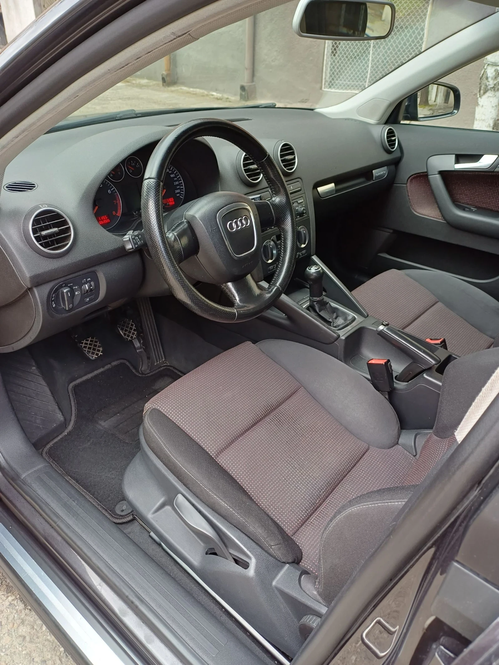 Audi A3 2.0Т Quattro, снимка 15 - Автомобили и джипове - 54982416