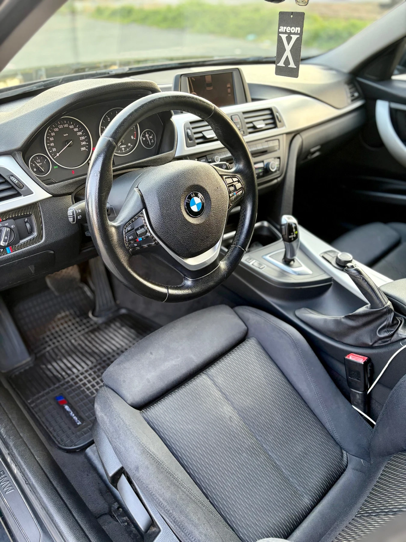 BMW 330, снимка 8 - Автомобили и джипове - 55073446