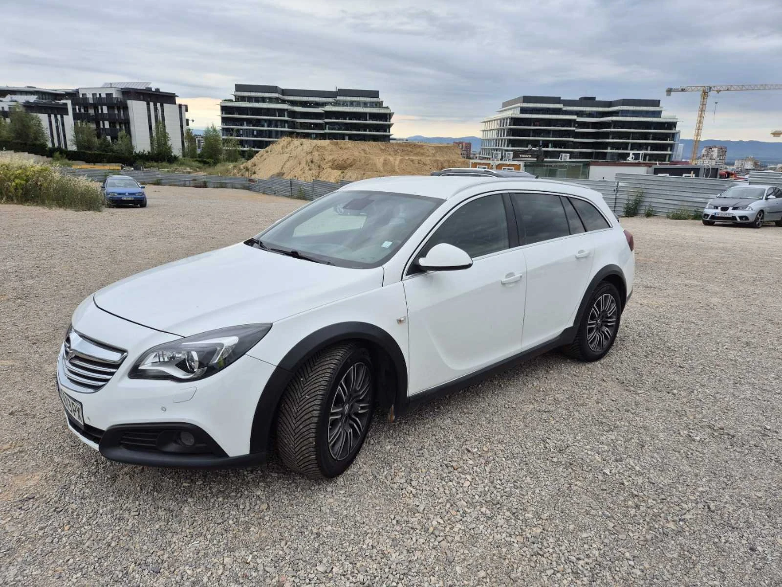 Opel Insignia, снимка 3 - Автомобили и джипове - 55485485