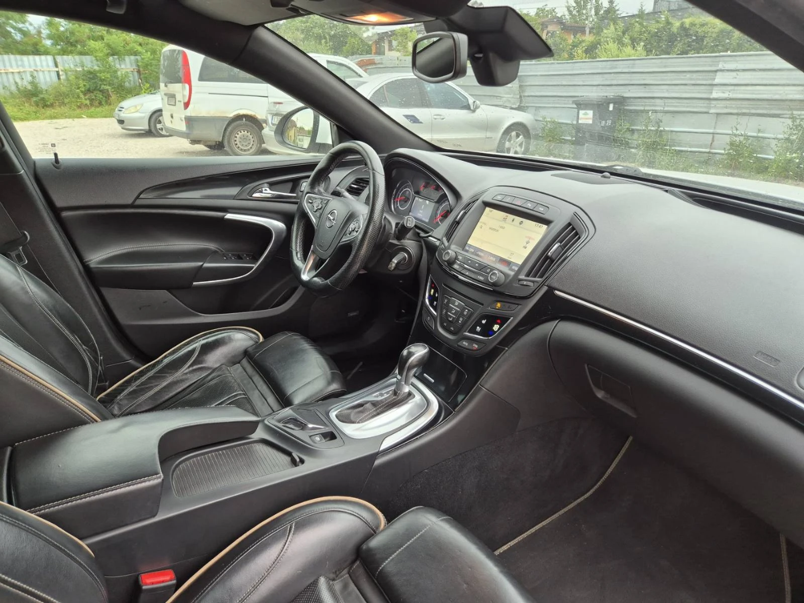 Opel Insignia, снимка 10 - Автомобили и джипове - 55485485