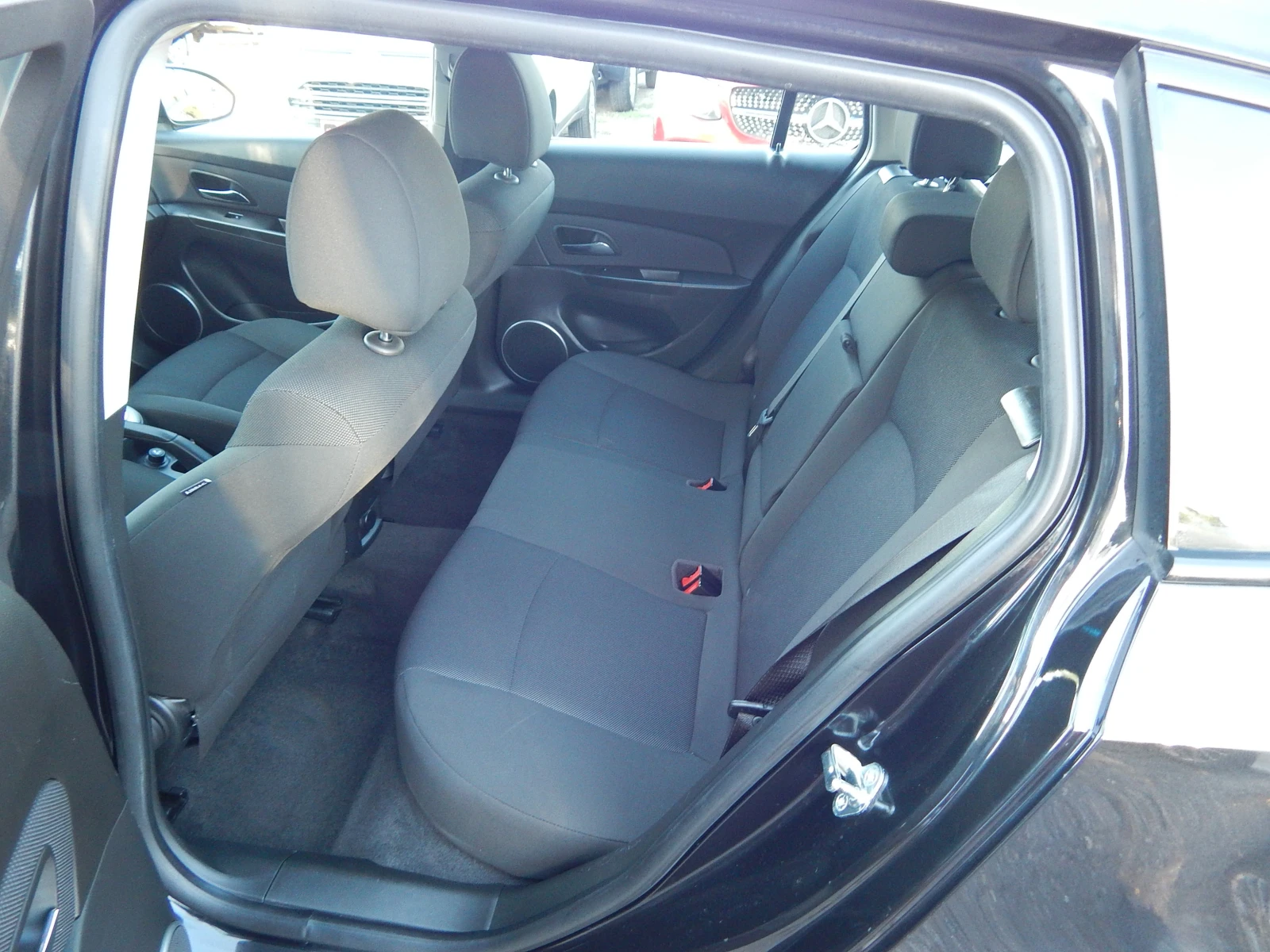 Chevrolet Cruze 1.6i* 95000km* ГАЗ.ИНЖЕКЦИОН* , снимка 13 - Автомобили и джипове - 55986231