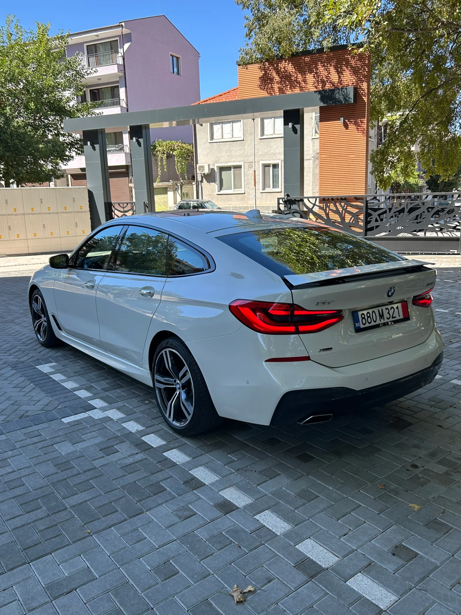BMW 6 GT 640iXdrive, снимка 4 - Автомобили и джипове - 55991007