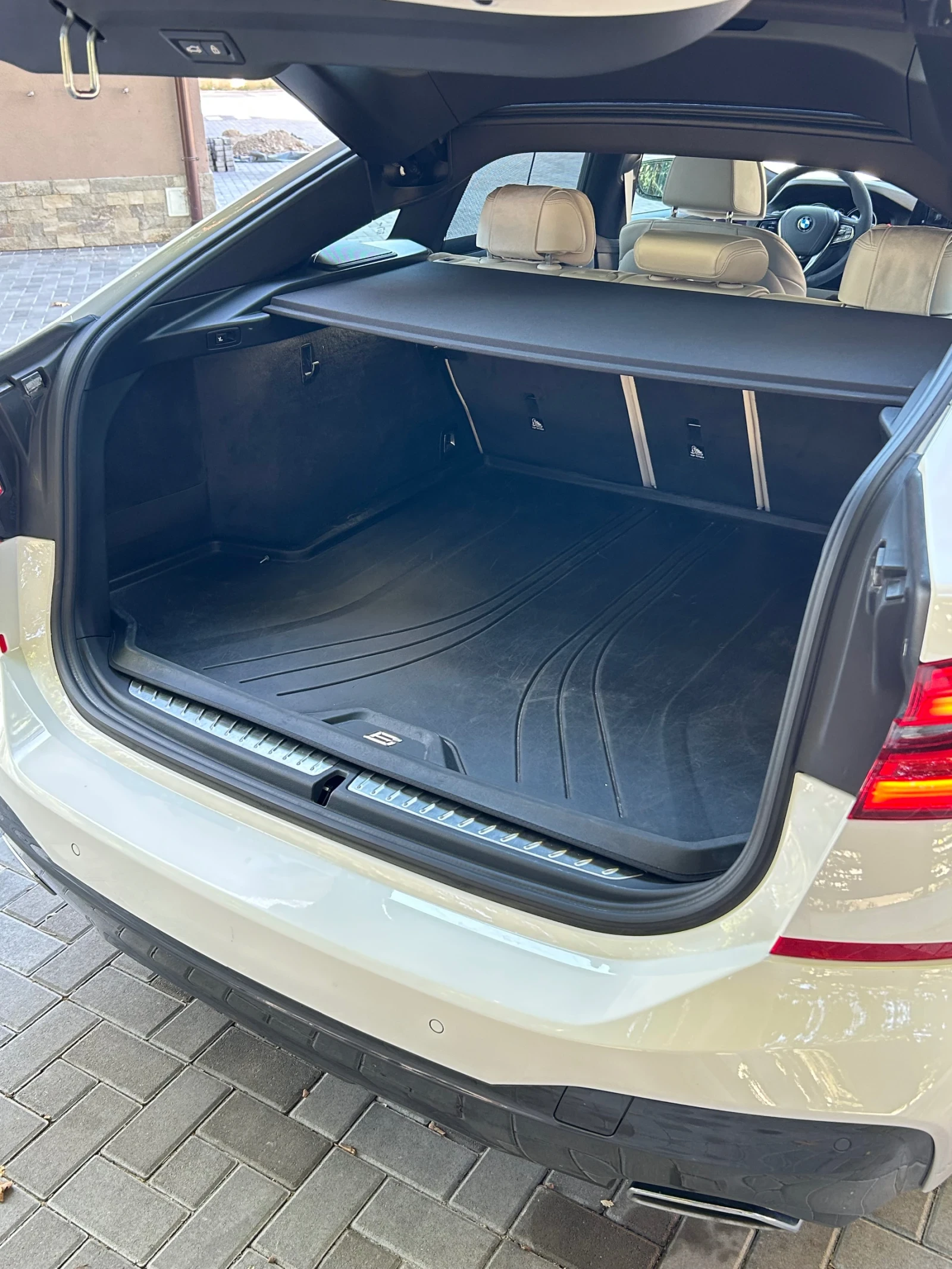 BMW 6 GT 640iXdrive, снимка 6 - Автомобили и джипове - 55991007