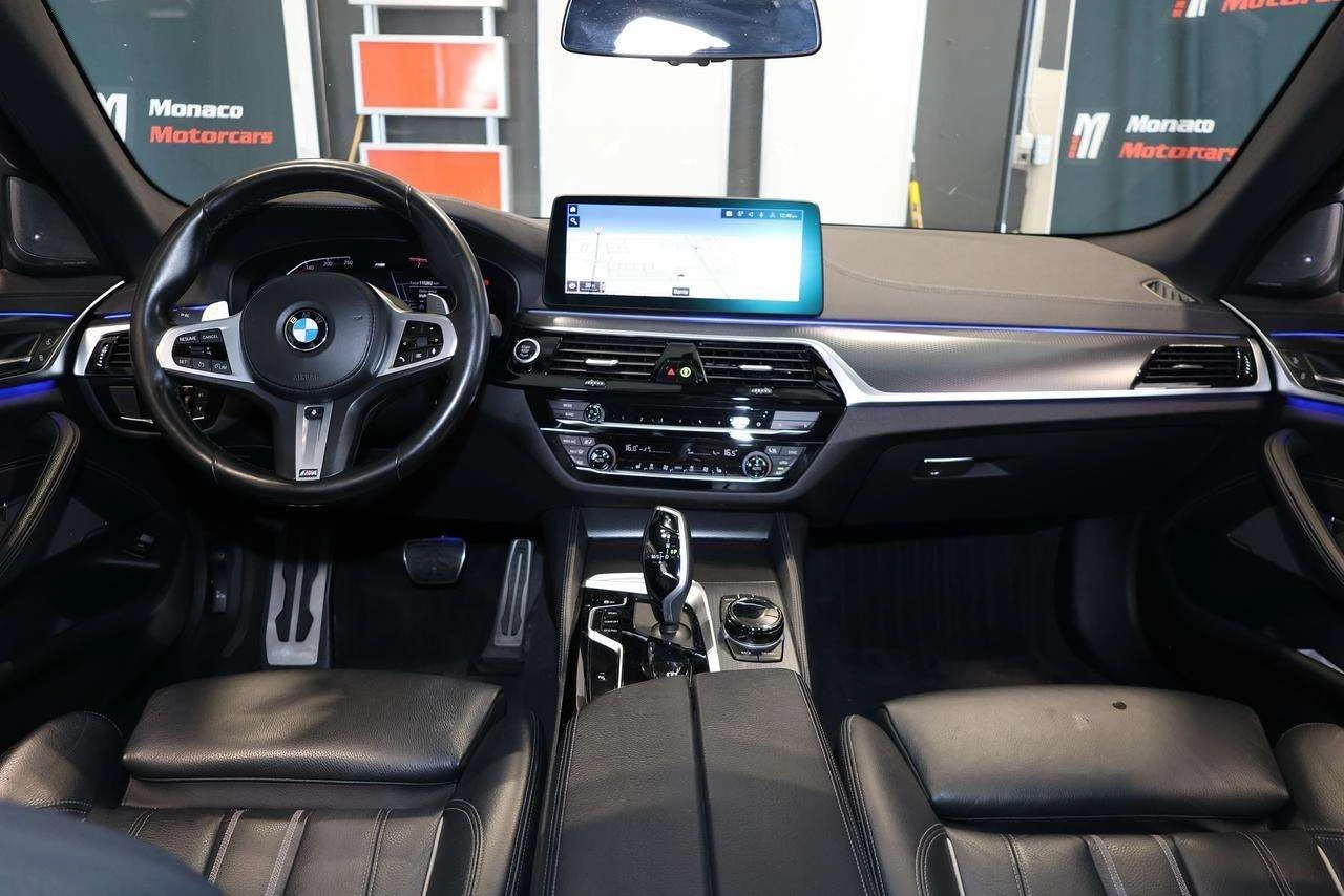 BMW 540 * 540i 540i xDrive MPKG| SUNROOF| CARPLAY| BLINDSP, снимка 9 - Автомобили и джипове - 56063099