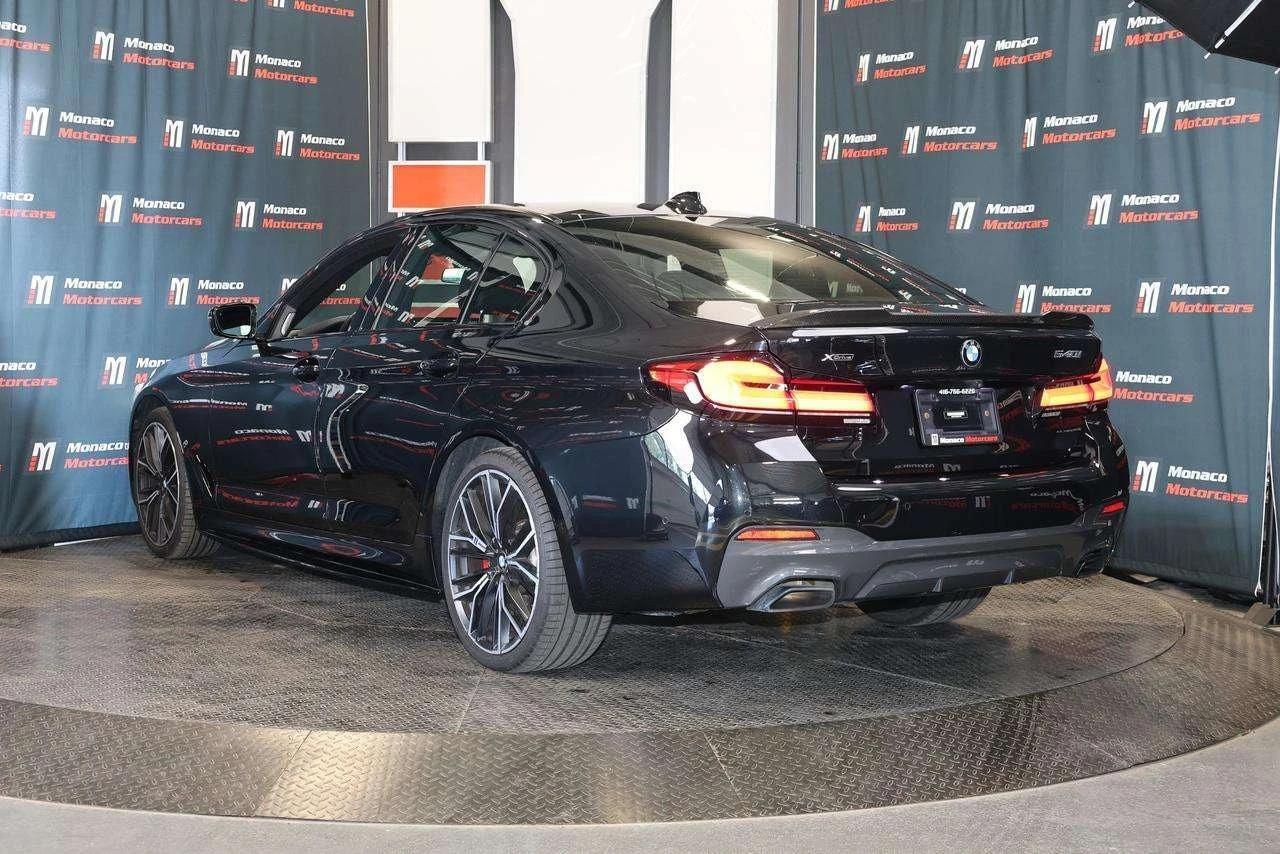 BMW 540 * 540i 540i xDrive MPKG| SUNROOF| CARPLAY| BLINDSP, снимка 4 - Автомобили и джипове - 56063099