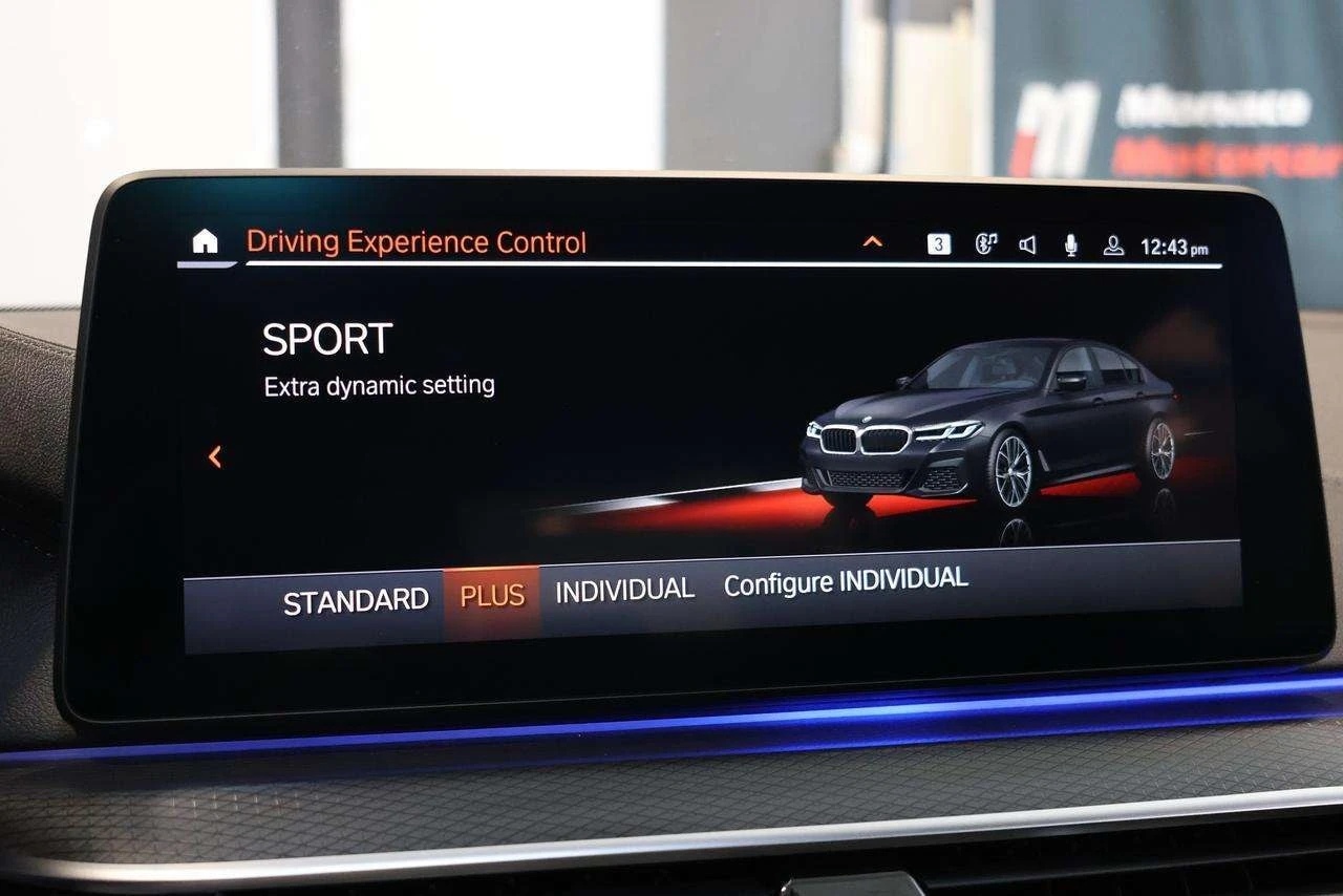 BMW 540 * 540i 540i xDrive MPKG| SUNROOF| CARPLAY| BLINDSP, снимка 13 - Автомобили и джипове - 56063099