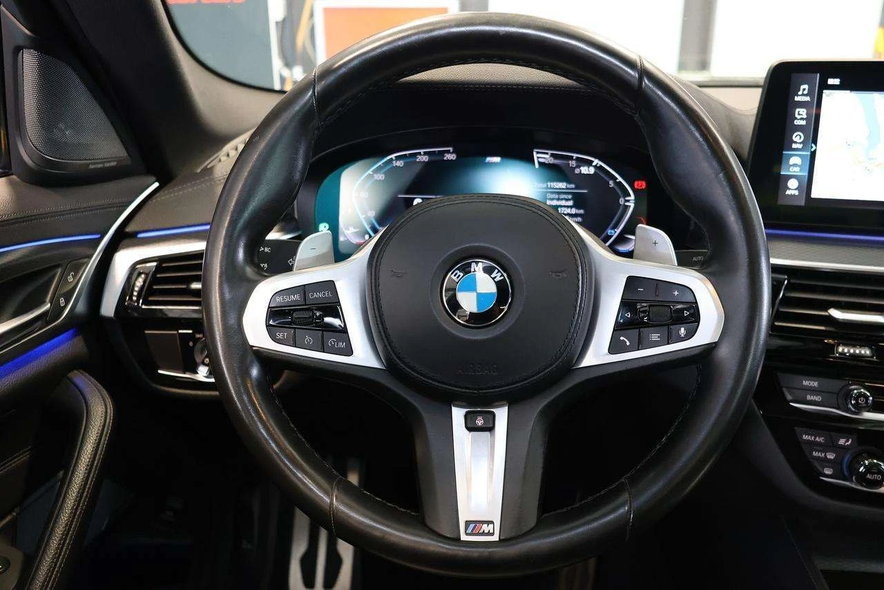 BMW 540 * 540i 540i xDrive MPKG| SUNROOF| CARPLAY| BLINDSP, снимка 16 - Автомобили и джипове - 56063099