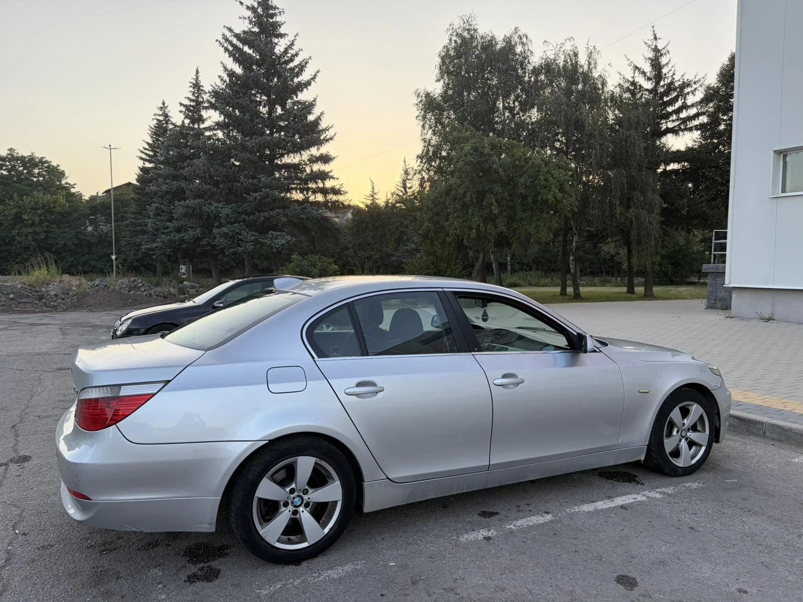 BMW 530, снимка 3 - Автомобили и джипове - 56142330