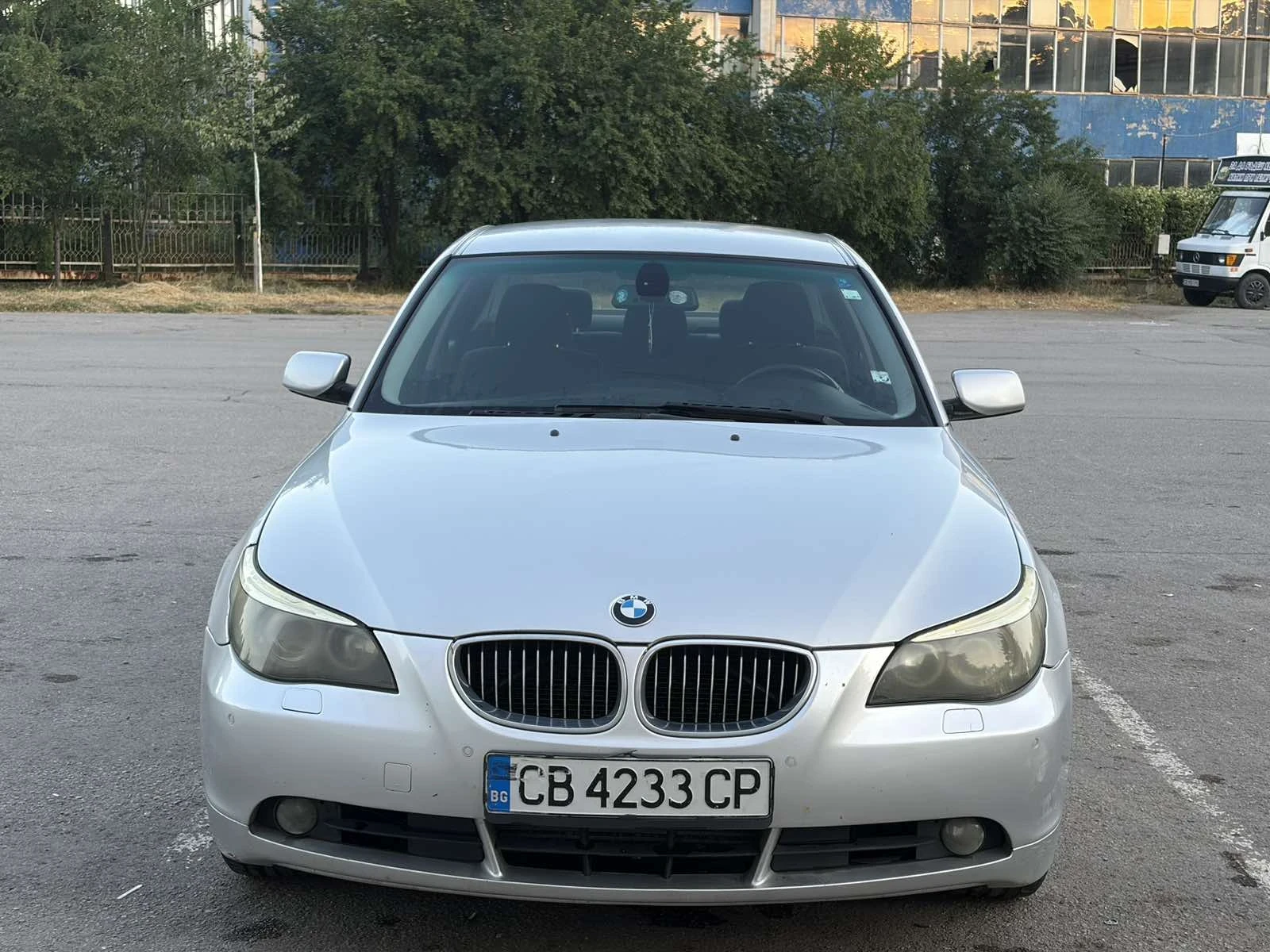 BMW 530