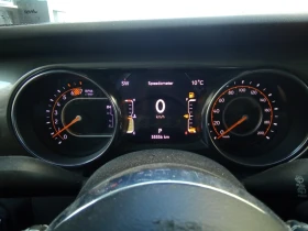 Jeep Wrangler Unlimited Sahara 4D Utility 4WD, снимка 10