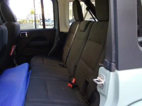 Jeep Wrangler Unlimited Sahara 4D Utility 4WD, снимка 13