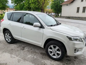 Обява за продажба на Toyota Rav4 2.2D4D ~16 999 лв. - изображение 3