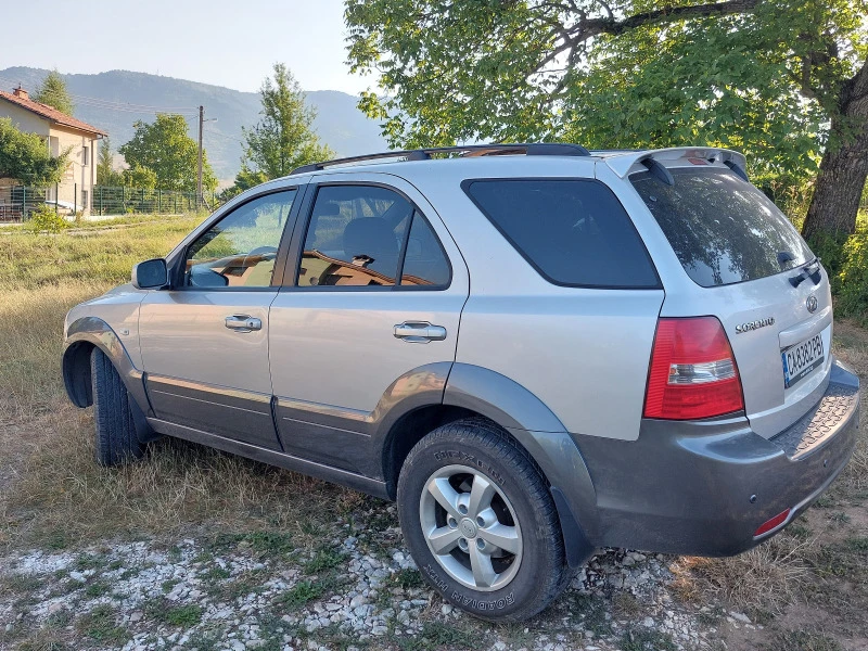 Kia Sorento, снимка 4 - Автомобили и джипове - 46573113