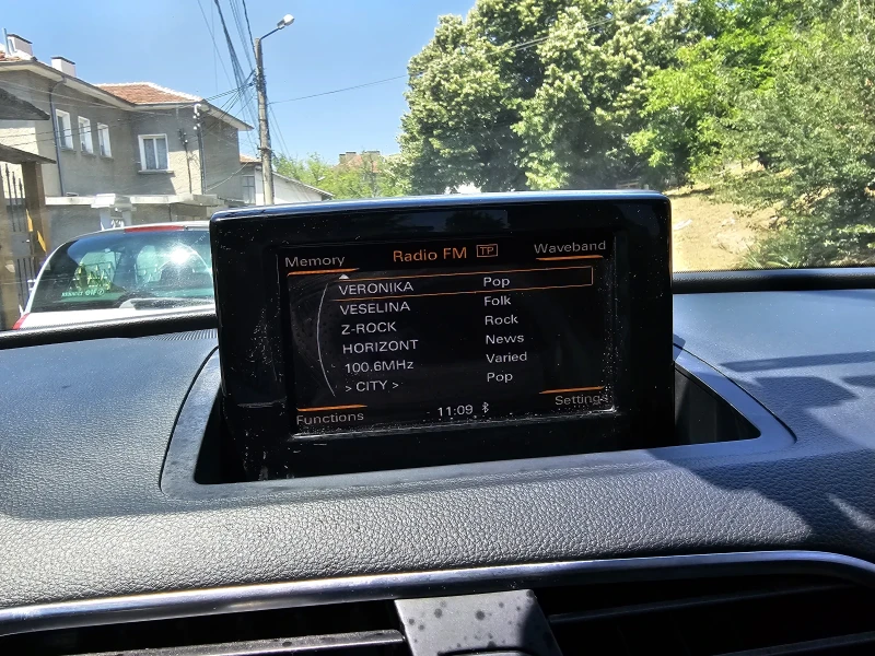 Audi Q3 S-line, quattro , PANORAMA, 7ст. G-tronic, снимка 15 - Автомобили и джипове - 52657307