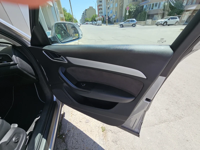 Audi Q3 S-line, quattro , PANORAMA, 7ст. G-tronic, снимка 11 - Автомобили и джипове - 52657307