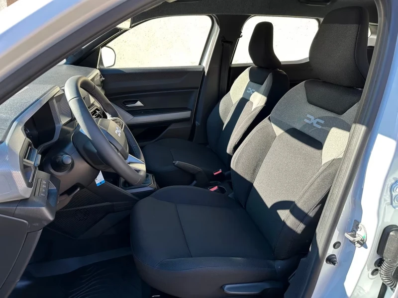 Dacia Duster НОВ!/ECO-G/ГАЗ/ESSENTIAL/101HP/ISOFIX/LPG/116D, снимка 8 - Автомобили и джипове - 51626695