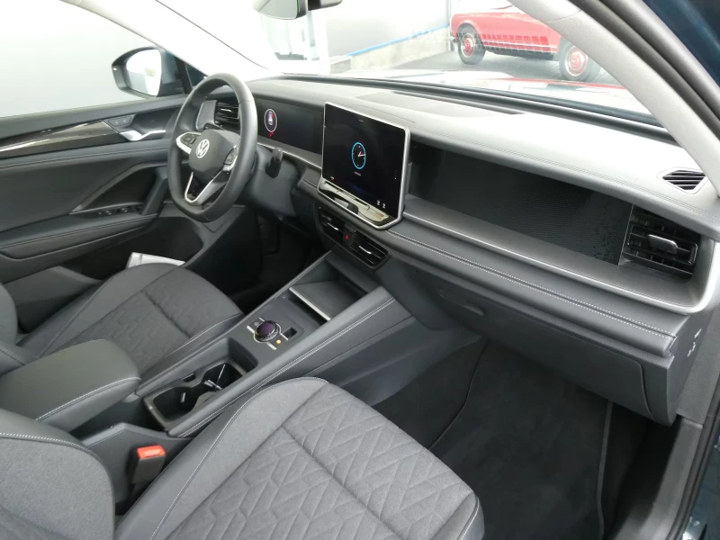 VW Tayron LIFE/193HP/MATRIX/7S/360/NAVI/CPLAY/388g, снимка 11 - Автомобили и джипове - 51891522