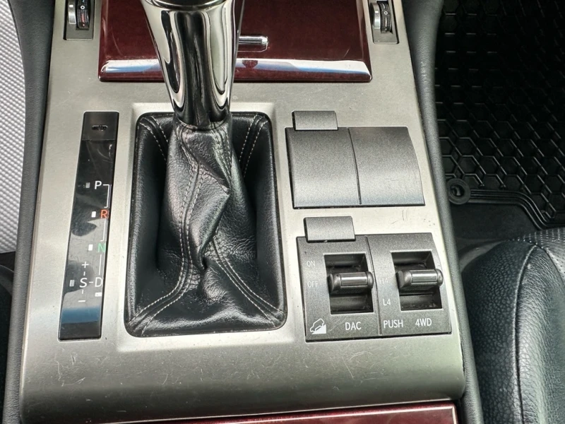 Lexus GX 460 * * CARFAX * * АВТО КРЕДИТ * * , снимка 9 - Автомобили и джипове - 52606551