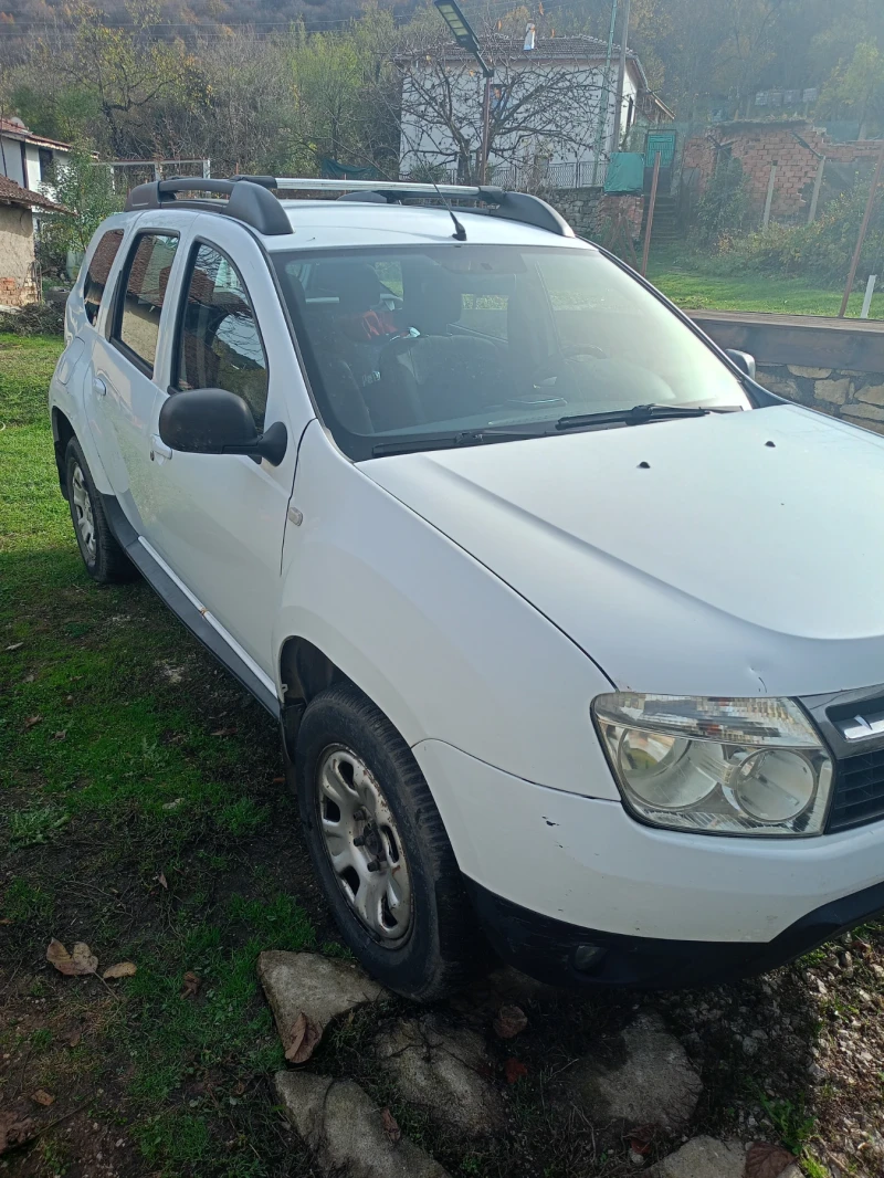 Dacia Duster Dacia Duster 1.6 ГАЗ, снимка 12 - Автомобили и джипове - 53219661