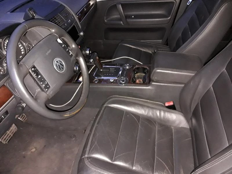 VW Touareg 4.2, снимка 4 - Автомобили и джипове - 49598719