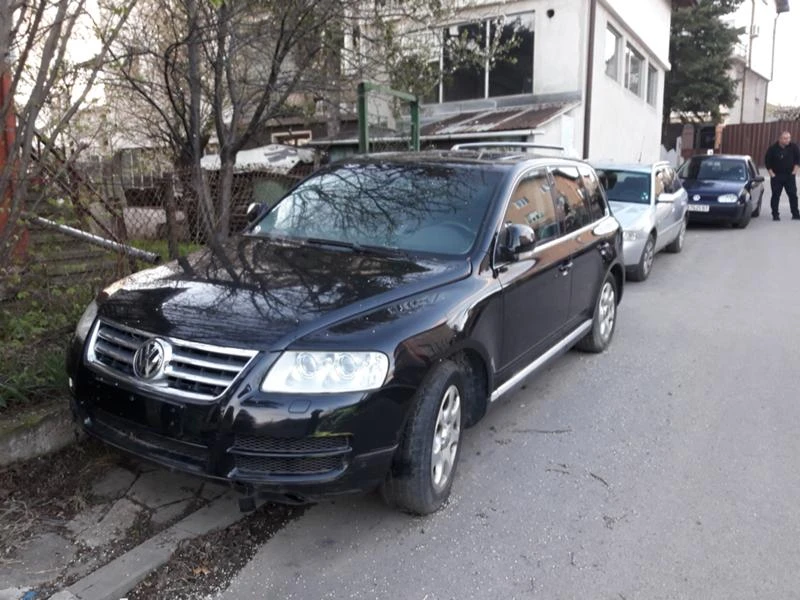 VW Touareg 4.2, снимка 1 - Автомобили и джипове - 49598719