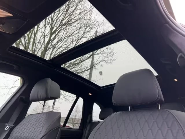 BMW X5 M60i xDRIVE/INDIVIDUAL/M SPORT/360/PANO/HUD/SKY, снимка 8 - Автомобили и джипове - 56007743