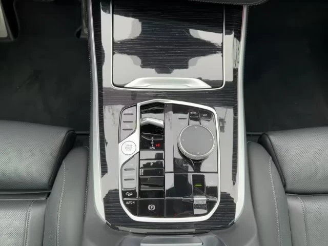 BMW X5 M60i xDRIVE/INDIVIDUAL/M SPORT/360/PANO/HUD/SKY, снимка 12 - Автомобили и джипове - 56007743