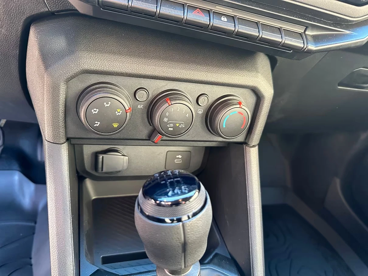 Dacia Duster !/ECO-G//ESSENTIAL/101HP/ISOFIX/LPG/116D | Mobile.bg   11