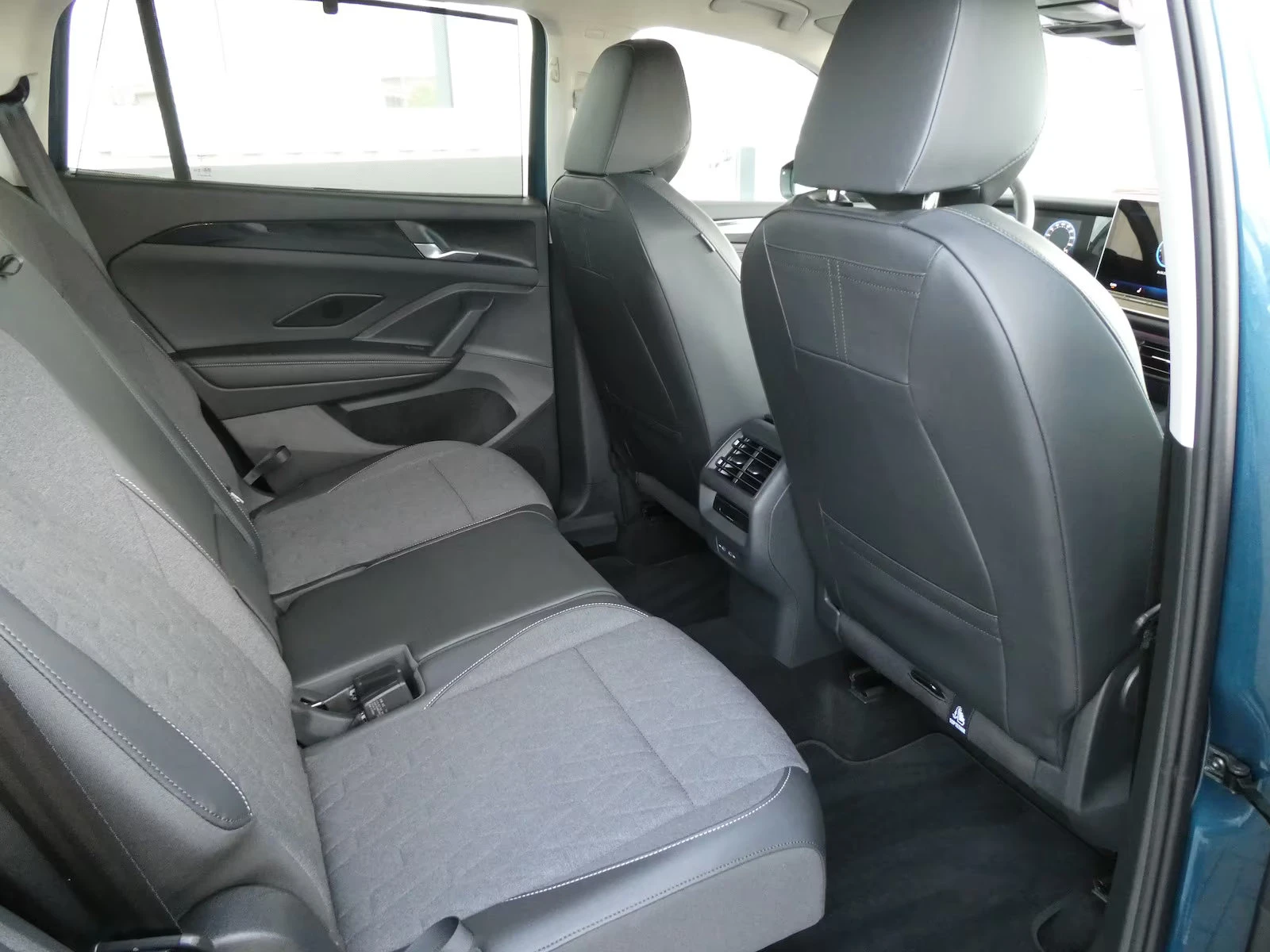 VW Tayron LIFE/193HP/MATRIX/7S/360/NAVI/CPLAY/388g | Mobile.bg   12