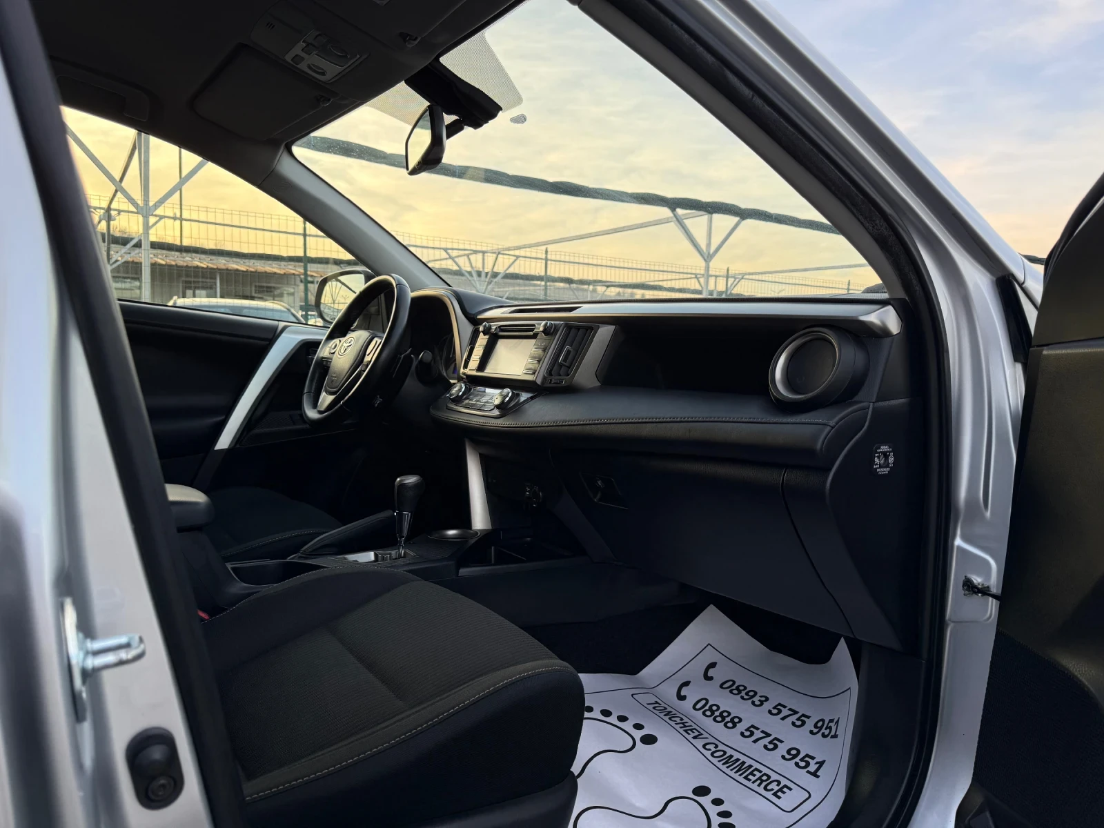 Toyota Rav4 2.2-d4d-135.000km-ORIGINAL-LED-NAVI-KAMERA-KEYLES | Mobile.bg � ����������� 14