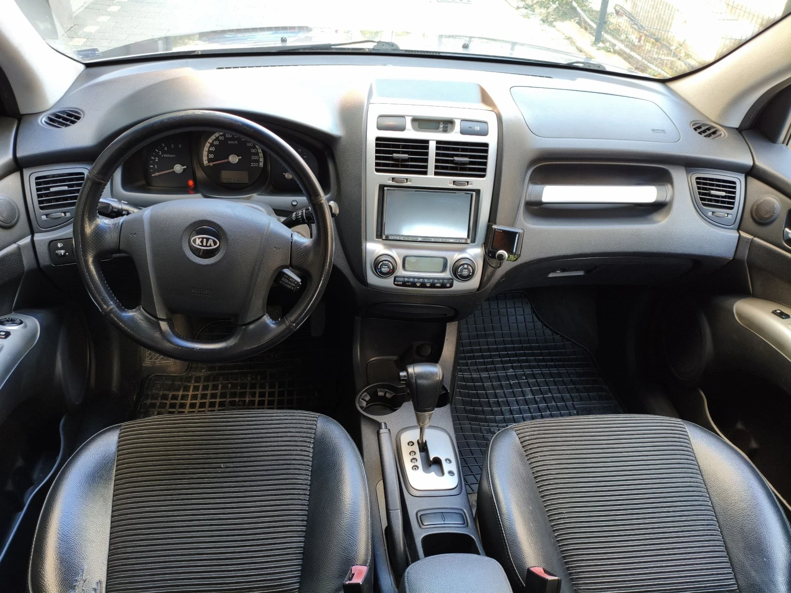 Kia Sportage, снимка 7 - Автомобили и джипове - 53826095