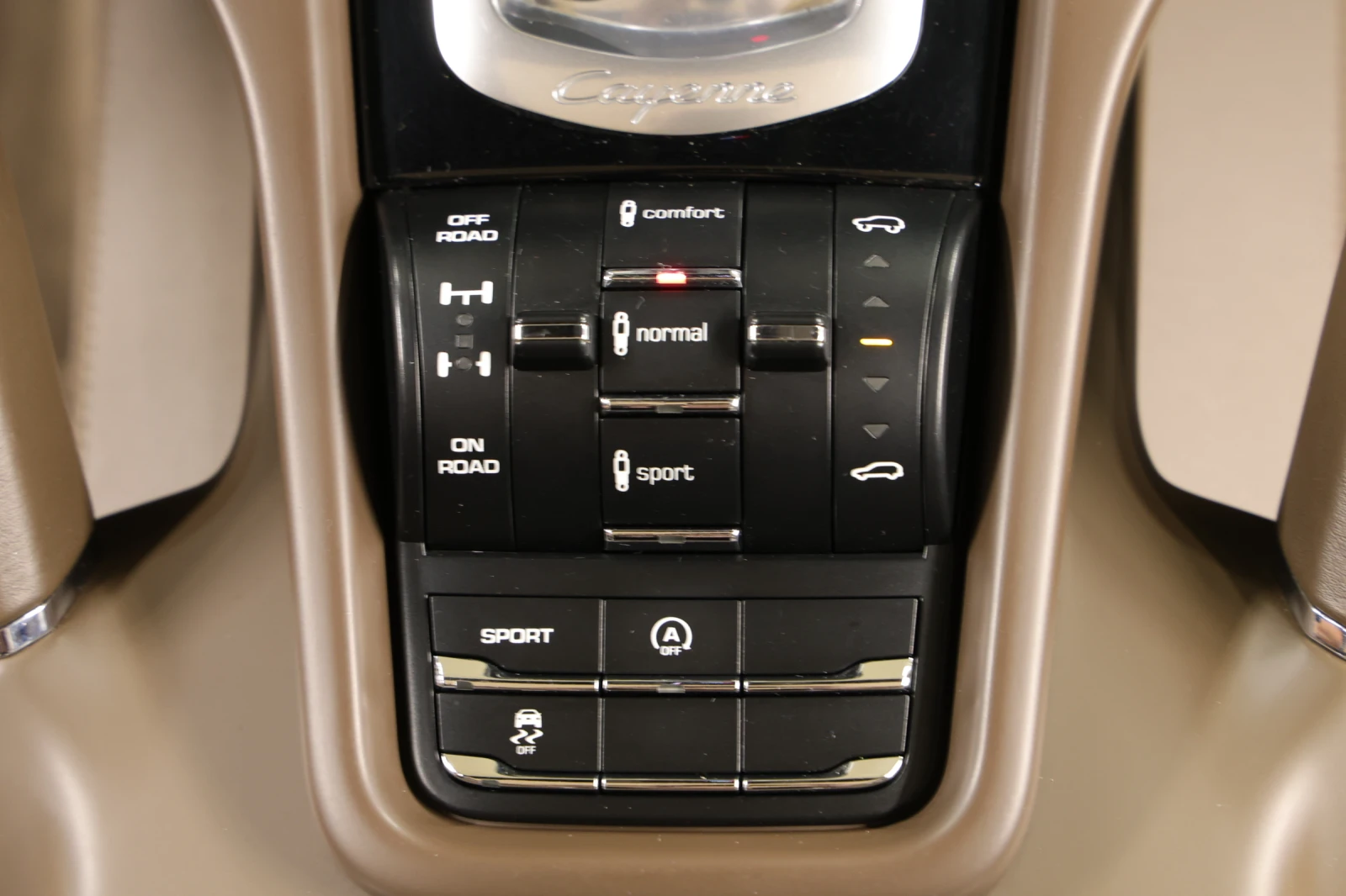 Porsche Cayenne S V8 4, 2 Diesel Панорама, снимка 12 - Автомобили и джипове - 54377214