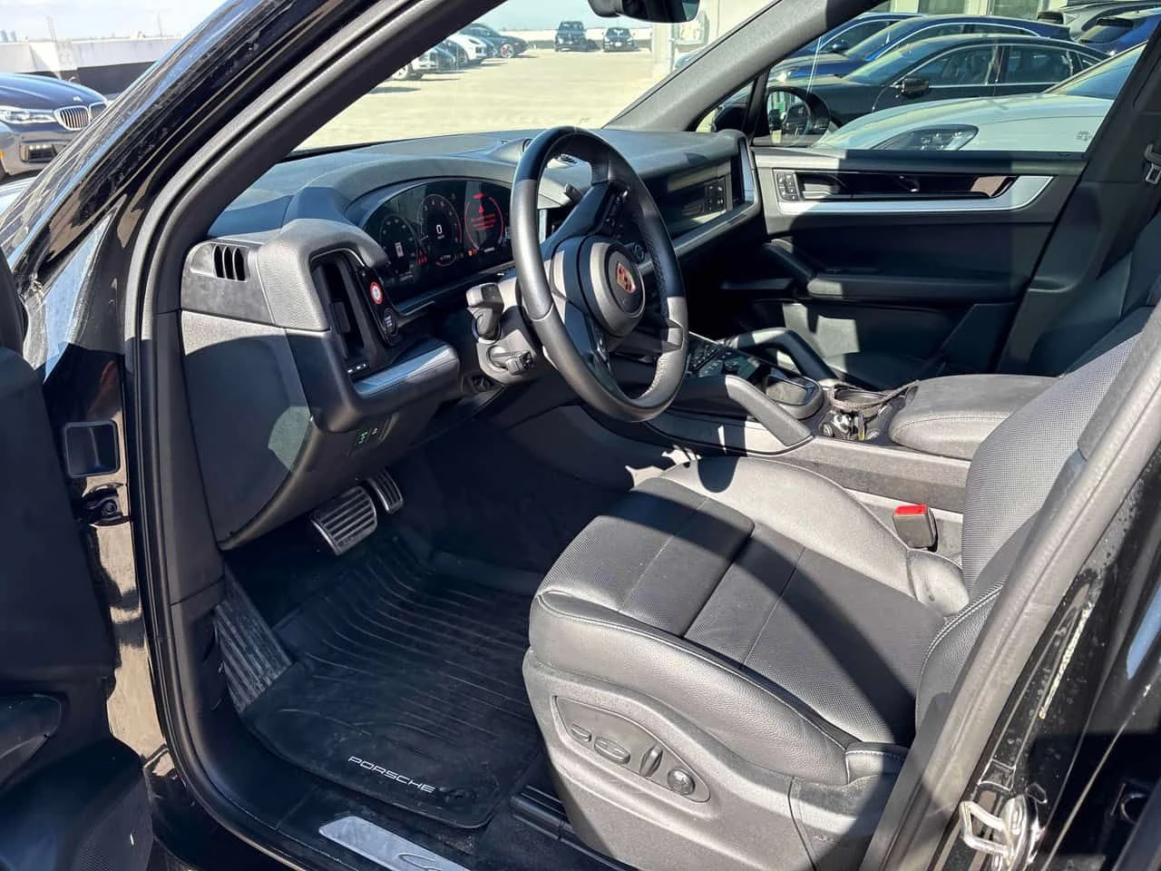 Porsche Cayenne * AWD * CARFAX * BOSE * ОБДУХВАНЕ * КЛИП НА МОТОРА, снимка 5 - Автомобили и джипове - 54460063