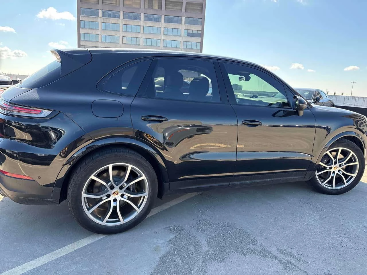 Porsche Cayenne * AWD * CARFAX * BOSE * ОБДУХВАНЕ * КЛИП НА МОТОРА, снимка 3 - Автомобили и джипове - 54460063