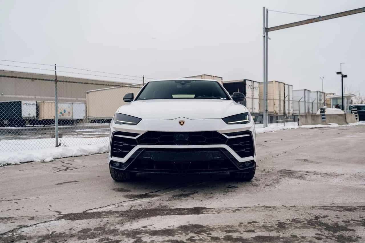 Lamborghini Urus * CARFAX * ЦЕНА ДО БГ, снимка 3 - Автомобили и джипове - 54742895