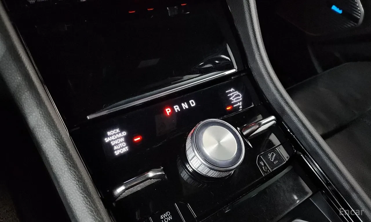 Jeep Grand cherokee L Overland | Кожа Nappa | Панорама | 7 места | 360, снимка 9 - Автомобили и джипове - 54996862