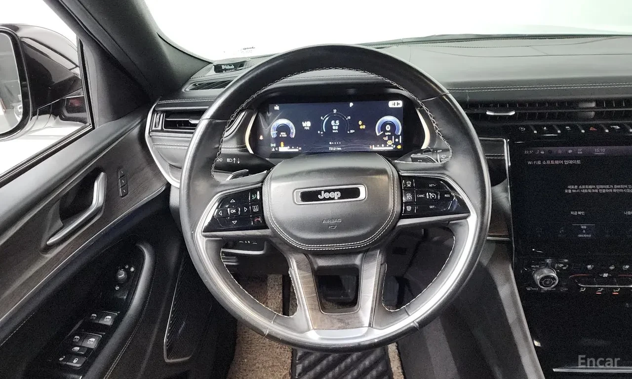 Jeep Grand cherokee L Overland | Кожа Nappa | Панорама | 7 места | 360, снимка 13 - Автомобили и джипове - 54996862