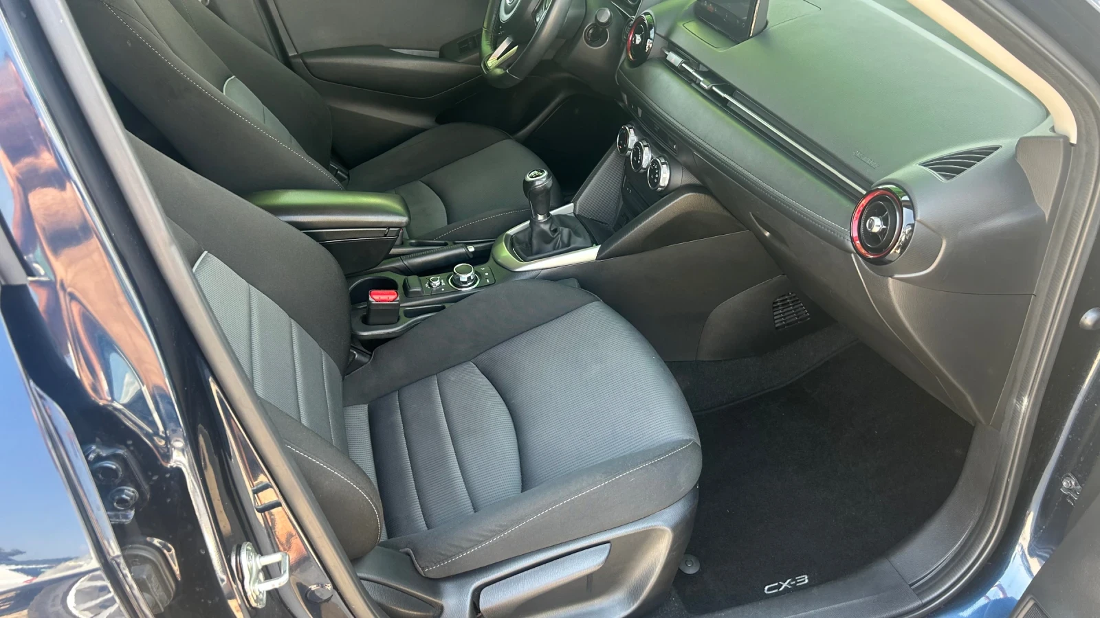 Mazda CX-3 2.0i 120k.c., снимка 11 - Автомобили и джипове - 55576783