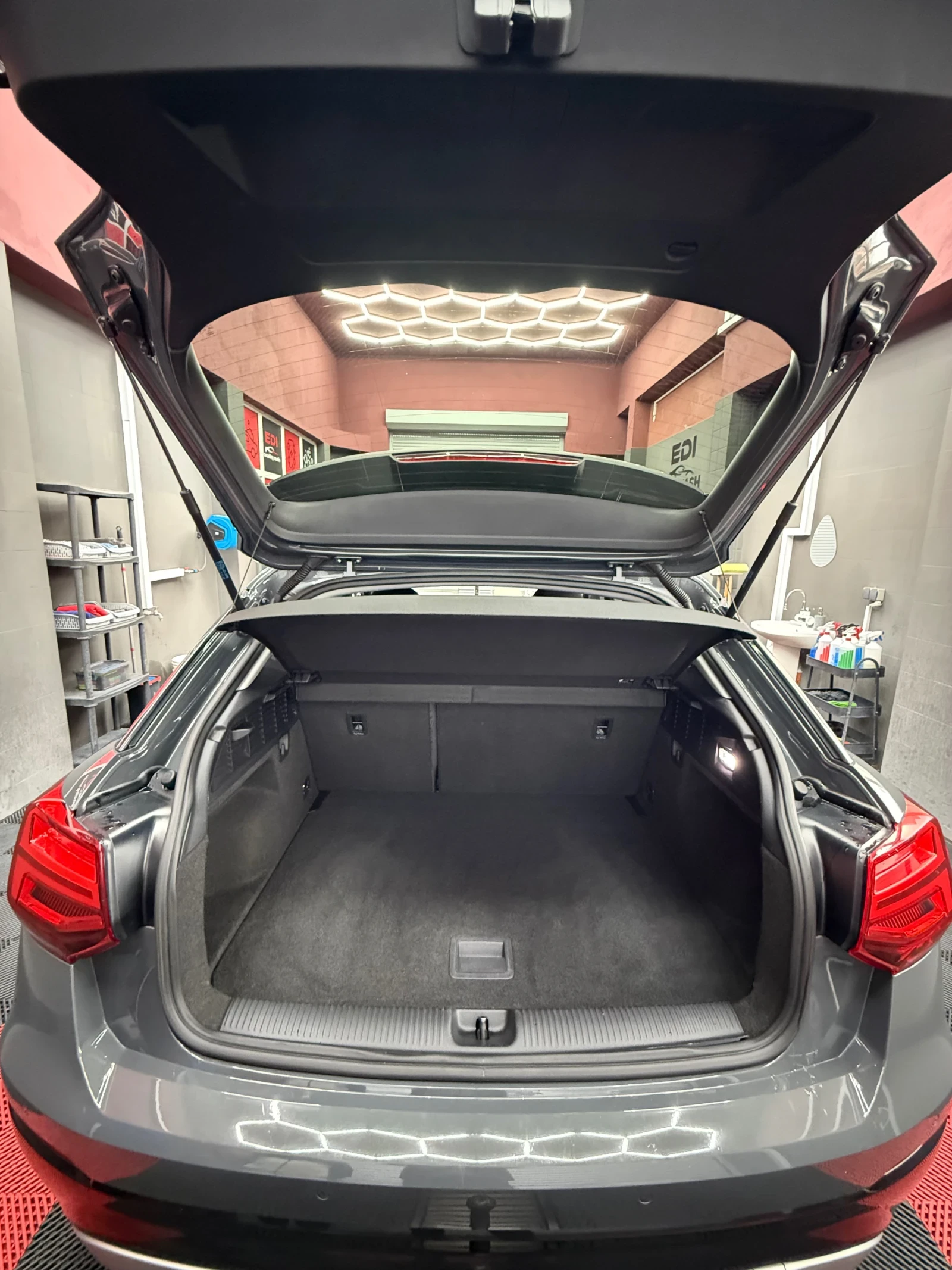 Audi Q2 4x4, снимка 13 - Автомобили и джипове - 56326876