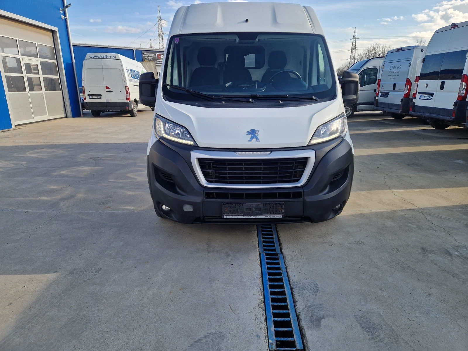 Peugeot Boxer Maksi 2.2-164k.s EVRO 6B , NOV NOV - изображение 2