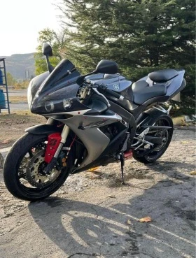 Yamaha YZF-R1, снимка 1